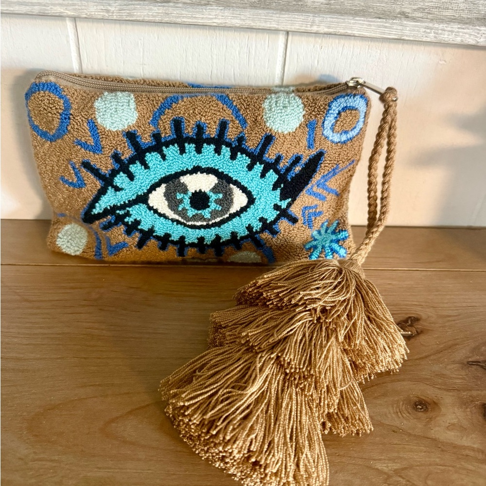 Wayuu Tribe Brown Crossbody Clutch with Turquoise and Light Blue Eye Motif